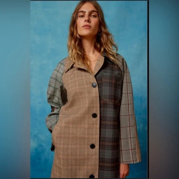 Urban Outfitters Jackets & Blazers - Urban Outfitters Plaid Oversize Trench Jacket in Tan and Brown Medium